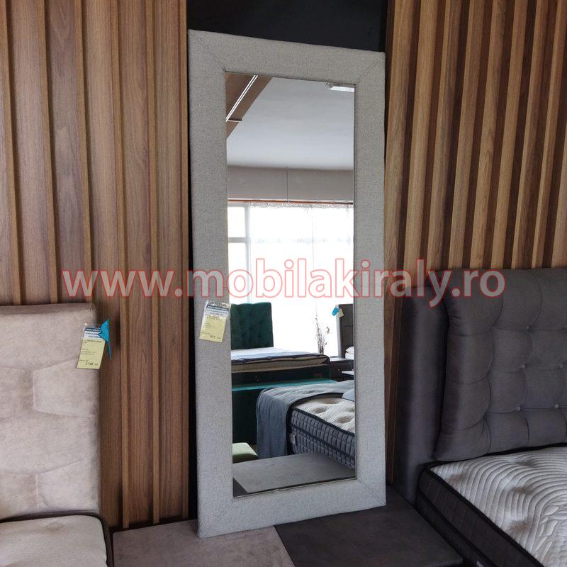 Oglinda cu rama tapitata 07383