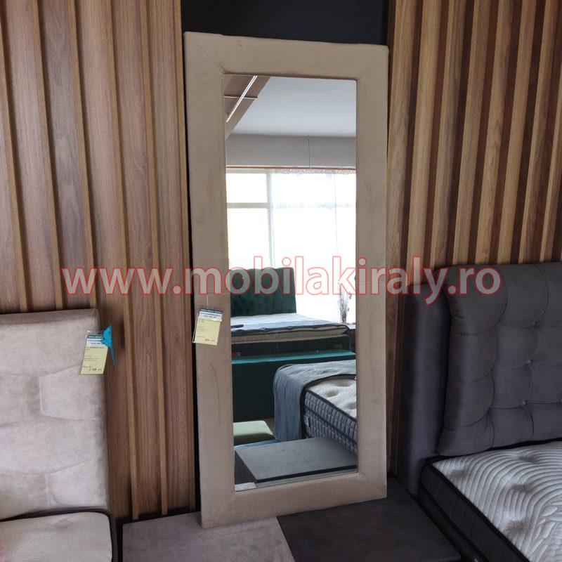 Oglinda cu rama tapitata 08073