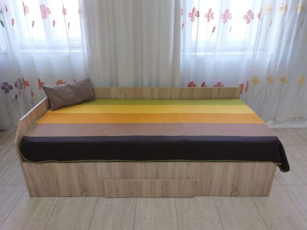 Pat cu sertar 01561