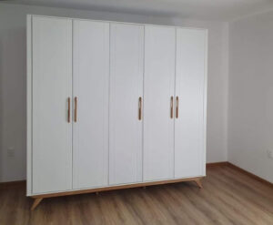 Dulap cu 5 usi 07614