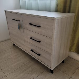 Comoda 010275