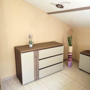 Comoda 010293