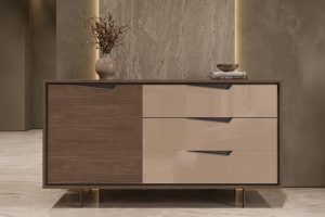 Comoda cu 1 usa si 3 sertare 016887