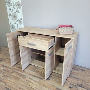 Comoda cu 4 usi si 1 sertar 016830